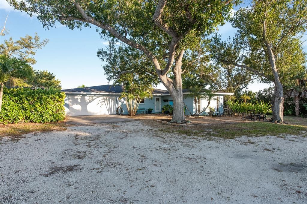 300 E BAY HEIGHTS AVENUE, ENGLEWOOD, FL 34223 — zdjęcie 5