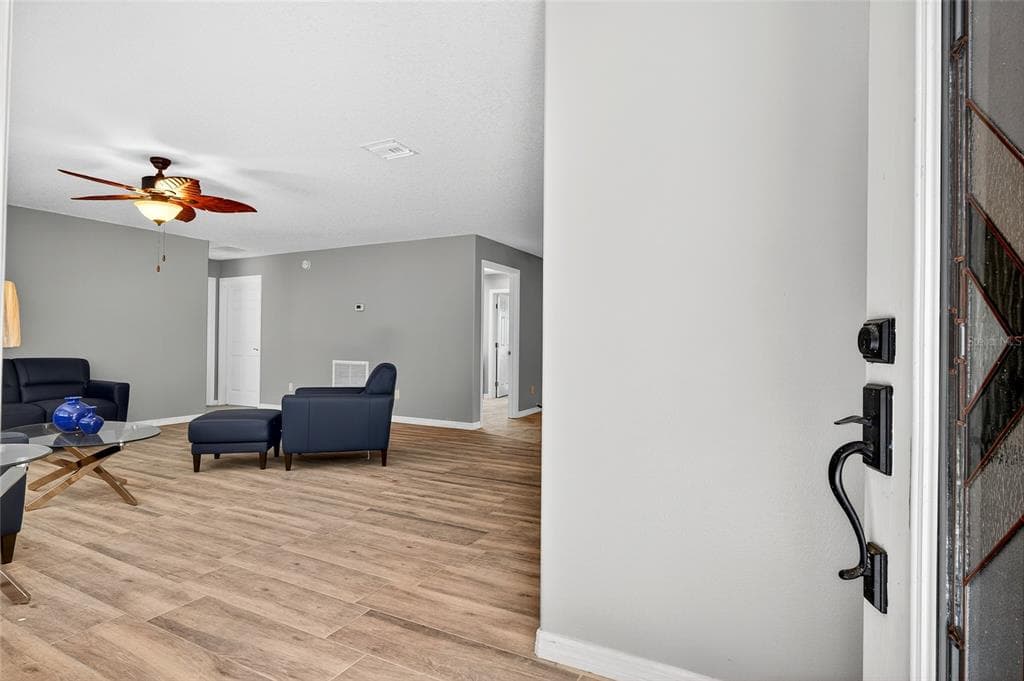 201 N WEST STREET, INTERLACHEN, FL 32148 — zdjęcie 4