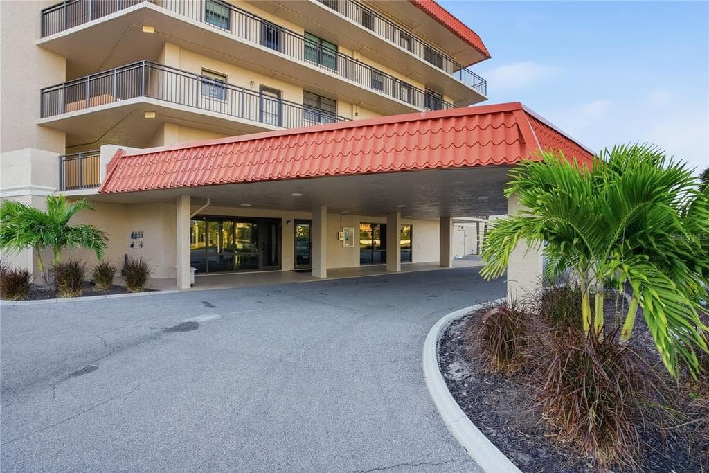 17580 GULF BOULEVARD # 302, REDINGTON SHORES, FL 33708 — zdjęcie 3