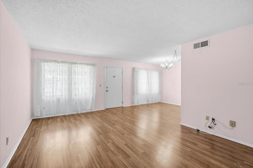 4910 BAY STREET NE # 105, ST PETERSBURG, FL 33703 — zdjęcie 4
