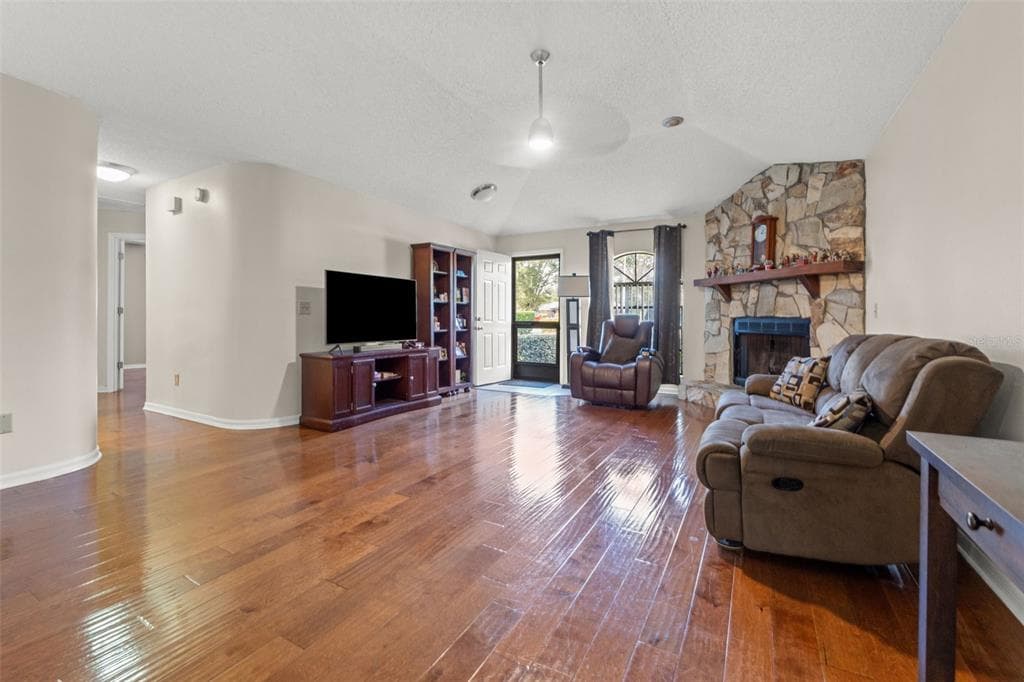 23315 CLUB VILLAS DRIVE, LAND O LAKES, FL 34639 — zdjęcie 2