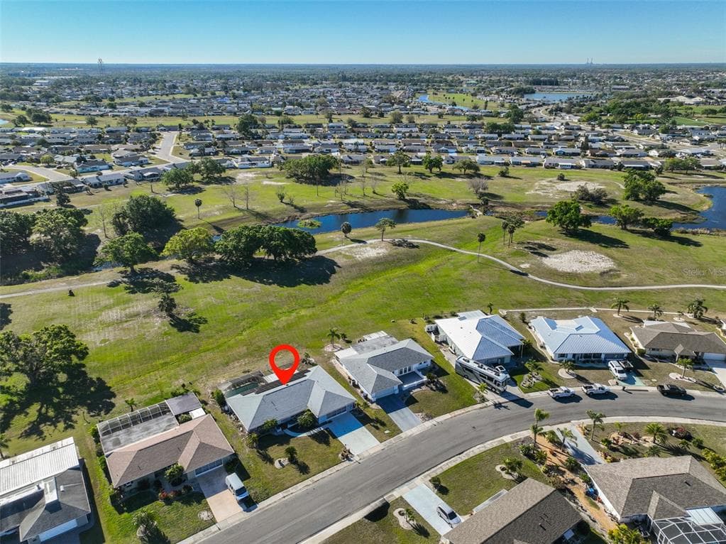 672 ALLEGHENY DRIVE, SUN CITY CENTER, FL 33573 — zdjęcie 3
