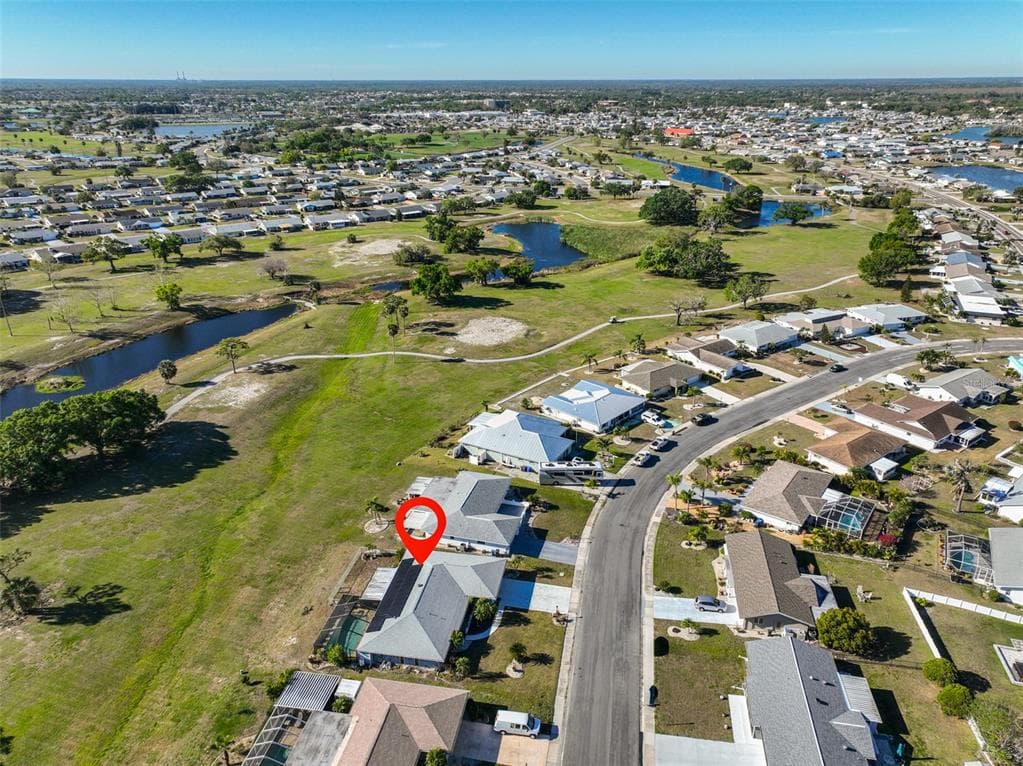 672 ALLEGHENY DRIVE, SUN CITY CENTER, FL 33573 — zdjęcie 4