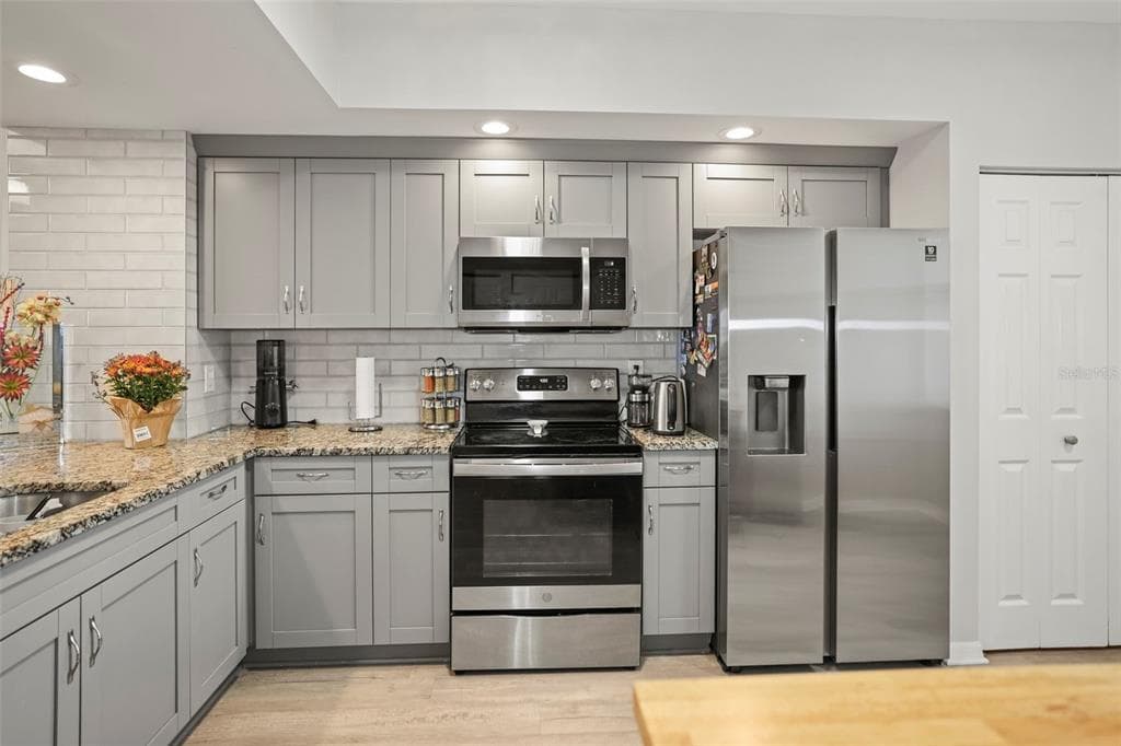 6495 SHORELINE DRIVE # 8502, ST PETERSBURG, FL 33708 — zdjęcie 5