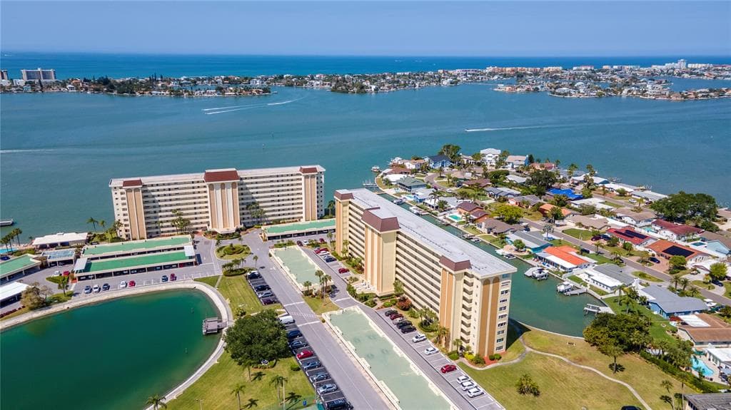 4725 COVE CIRCLE # 804, ST PETERSBURG, FL 33708