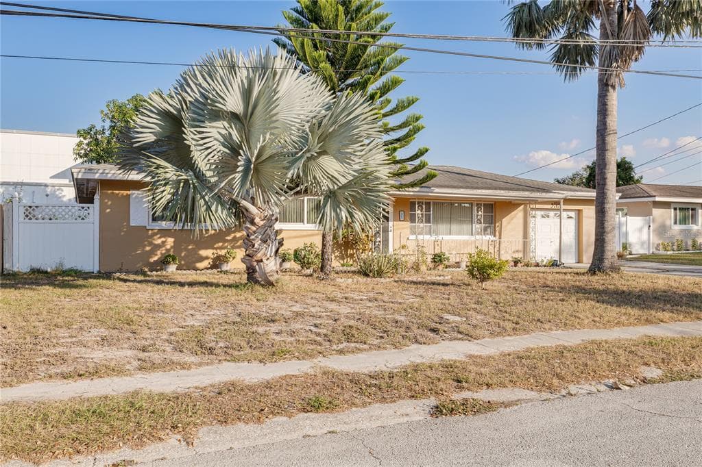 1715 S JEFFERSON AVENUE, LARGO, FL 33770 — zdjęcie 3