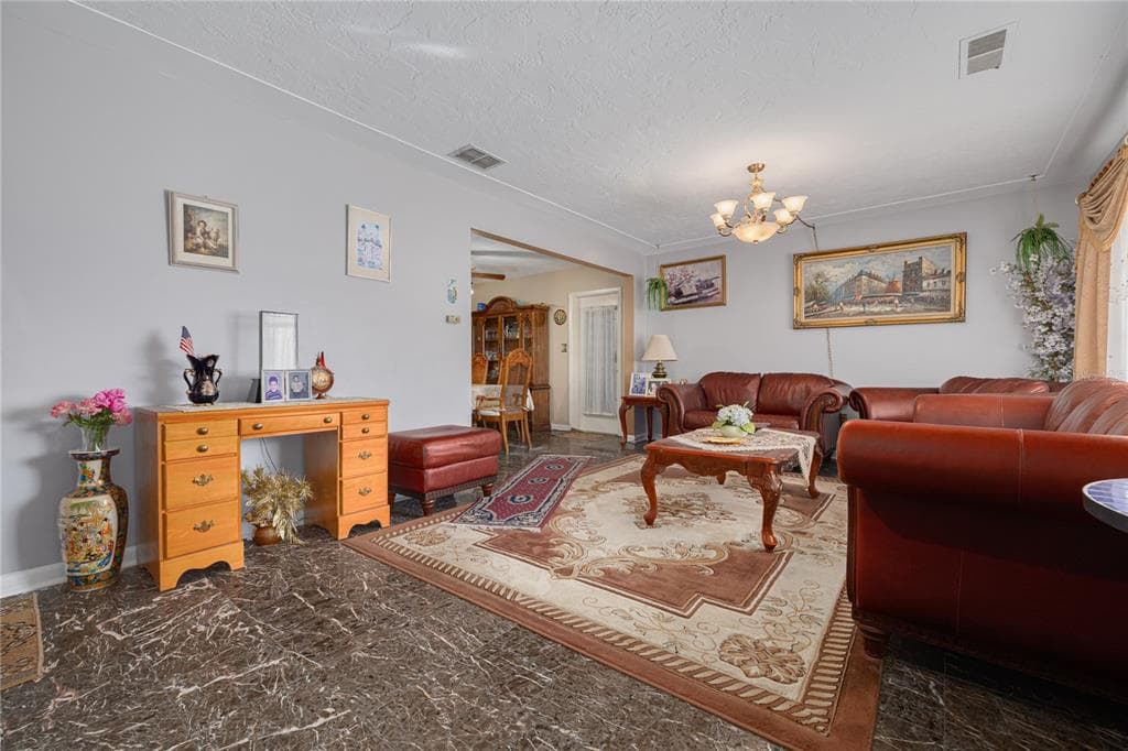 1715 S JEFFERSON AVENUE, LARGO, FL 33770 — zdjęcie 4