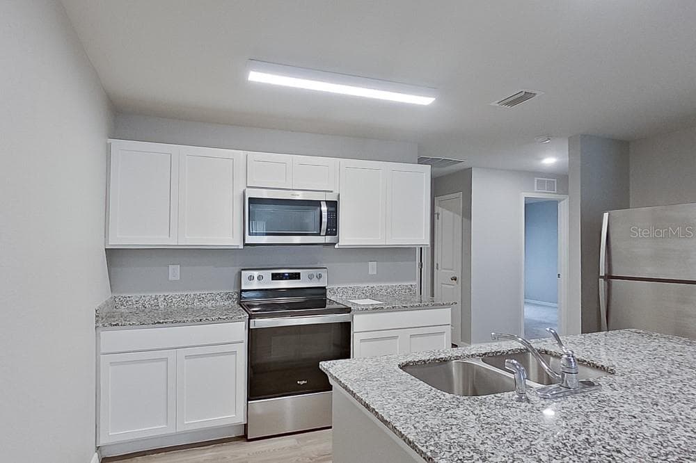 9141 AEGEAN CIRCLE, LEHIGH ACRES, FL 33936 — zdjęcie 4
