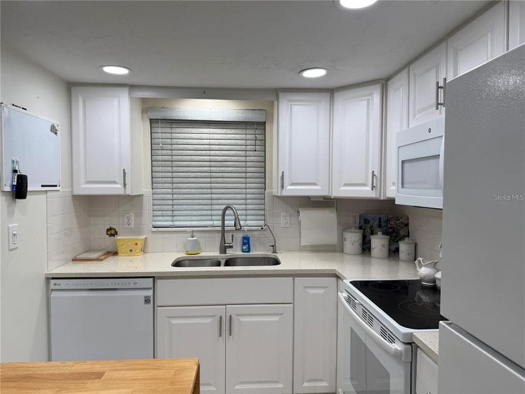 1100 E BAY DRIVE # 95, LARGO, FL 33770 — zdjęcie 5