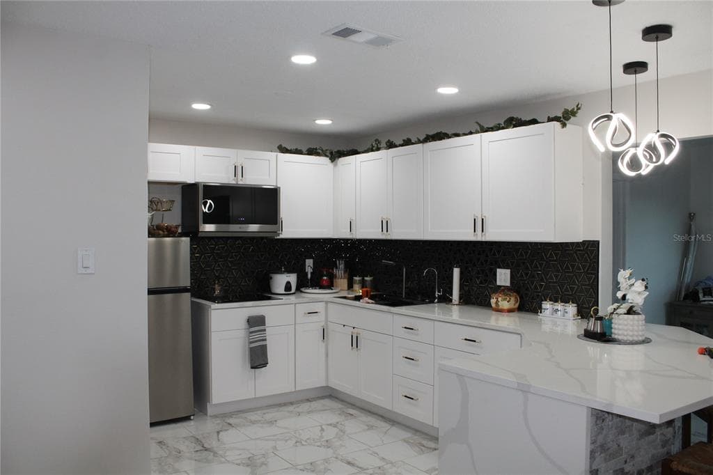 7423 STAR DUST DRIVE, PORT RICHEY, FL 34668 — zdjęcie 2