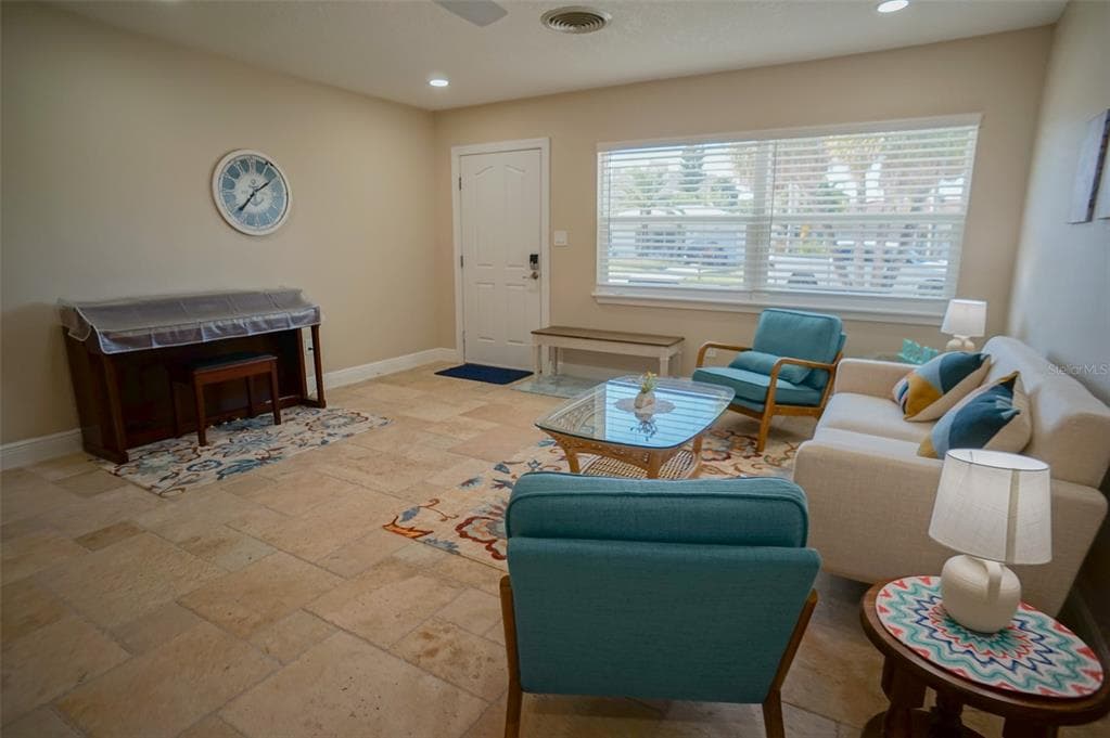929 LANTANA AVENUE, CLEARWATER BEACH, FL 33767 — zdjęcie 4
