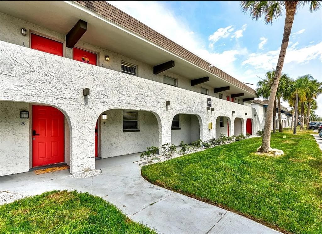 9911 AQUARIUS DRIVE # 3, PORT RICHEY, FL 34668 — zdjęcie 2