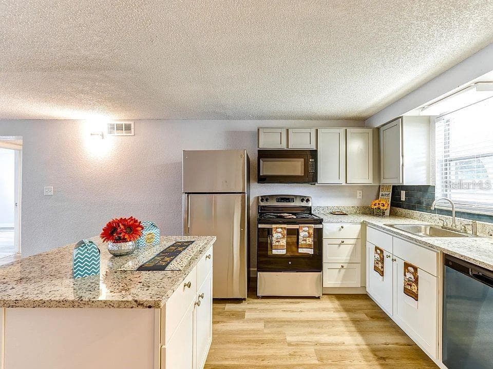 9911 AQUARIUS DRIVE # 3, PORT RICHEY, FL 34668 — zdjęcie 5