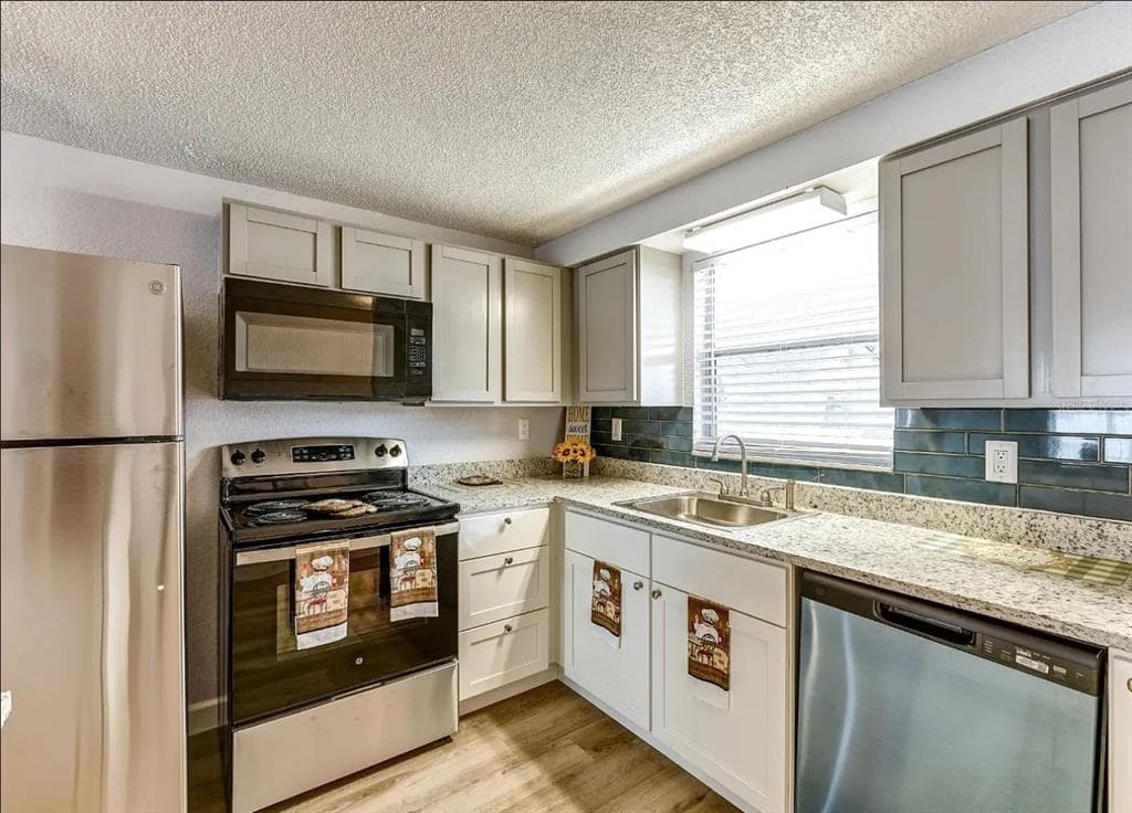 9911 AQUARIUS DRIVE # 3, PORT RICHEY, FL 34668 — zdjęcie 4
