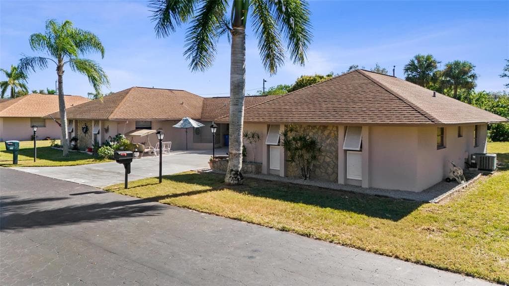 235 THISTLE COURT, LEHIGH ACRES, FL 33936 — zdjęcie 2