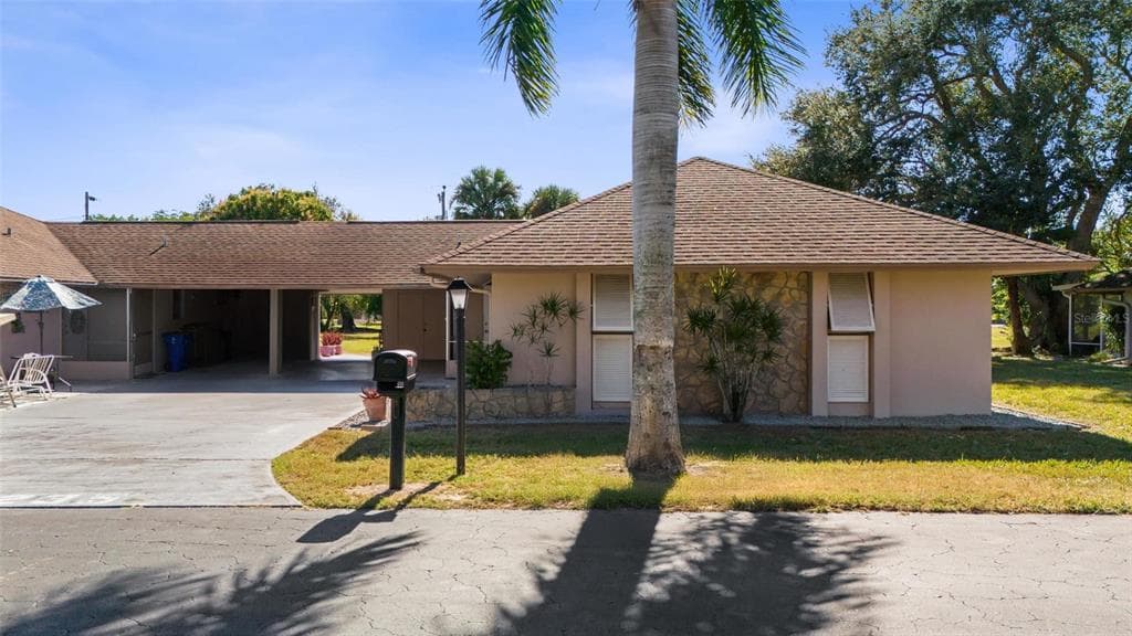 235 THISTLE COURT, LEHIGH ACRES, FL 33936
