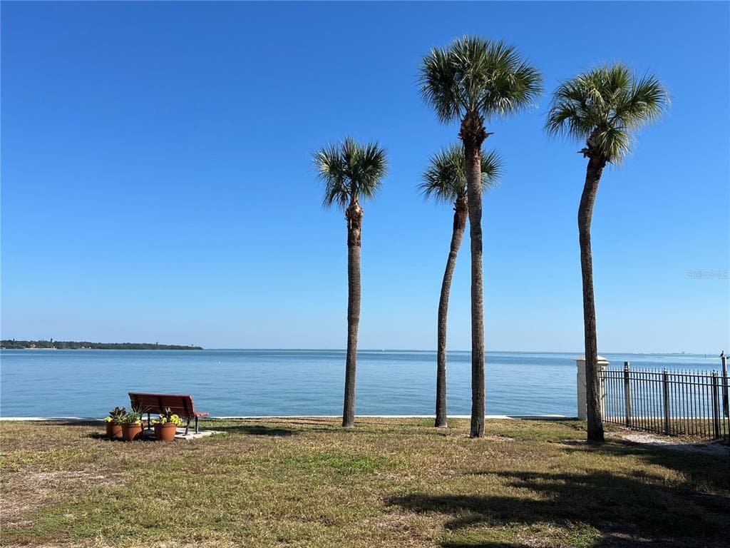7550 SUNSHINE SKYWAY LANE S # P11, ST PETERSBURG, FL 33711 — zdjęcie 5