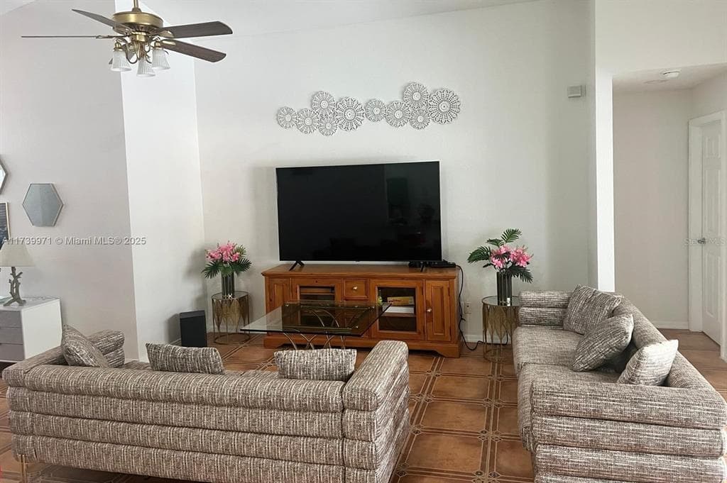713 5TH AVENUE, LEHIGH ACRES, FL 33972 — zdjęcie 3