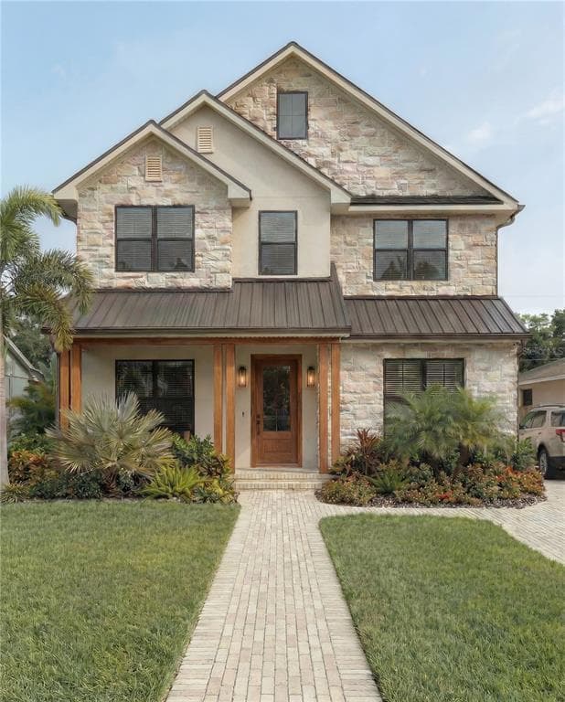 924 47TH AVENUE N, ST PETERSBURG, FL 33703
