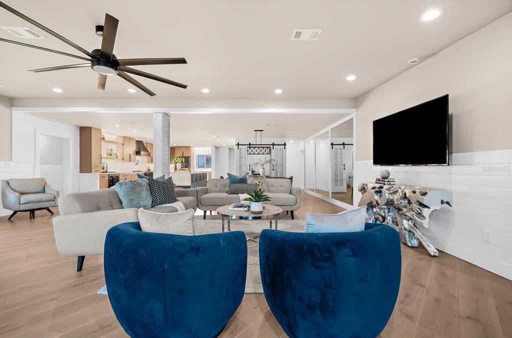 330 LEEWARD ISLAND, CLEARWATER BEACH, FL 33767 — zdjęcie 4