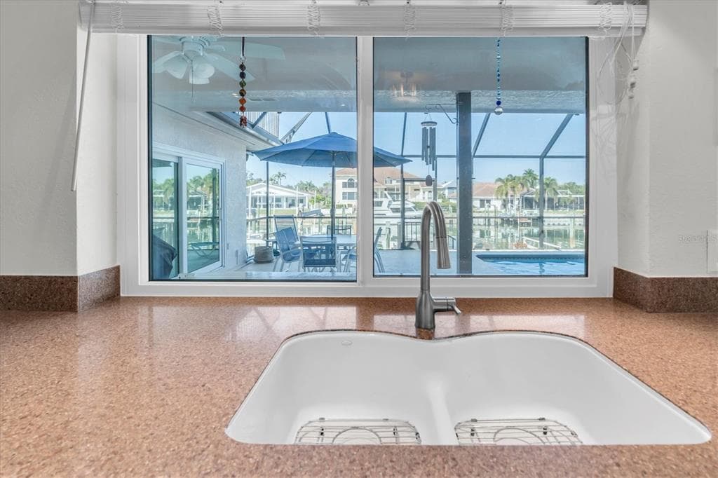 4961 61ST AVENUE S, ST PETERSBURG, FL 33715 — zdjęcie 5