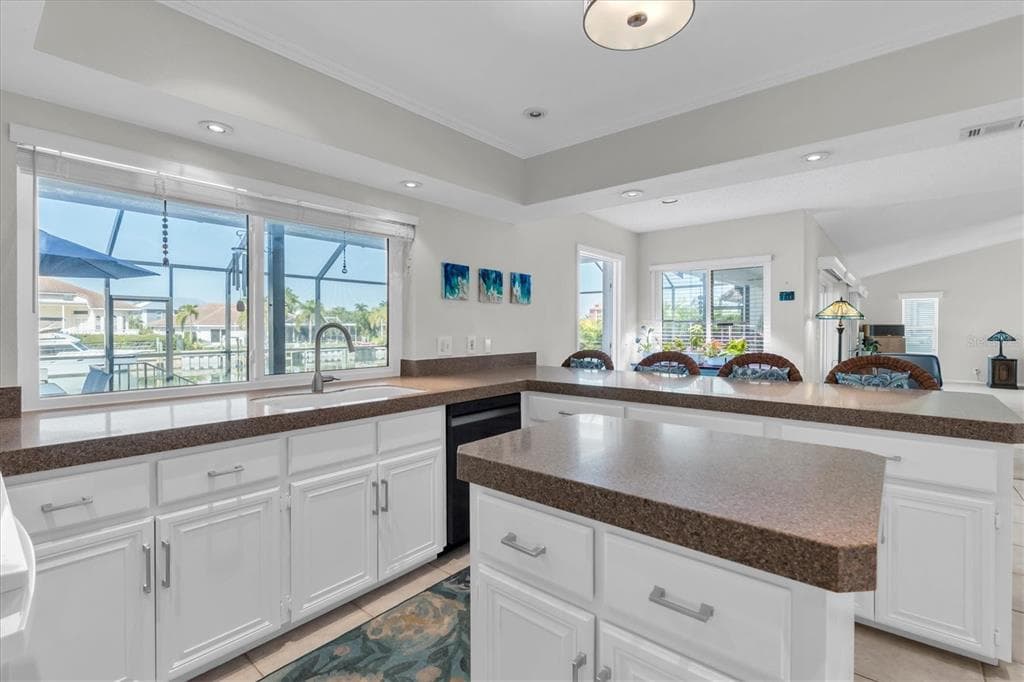4961 61ST AVENUE S, ST PETERSBURG, FL 33715 — zdjęcie 4