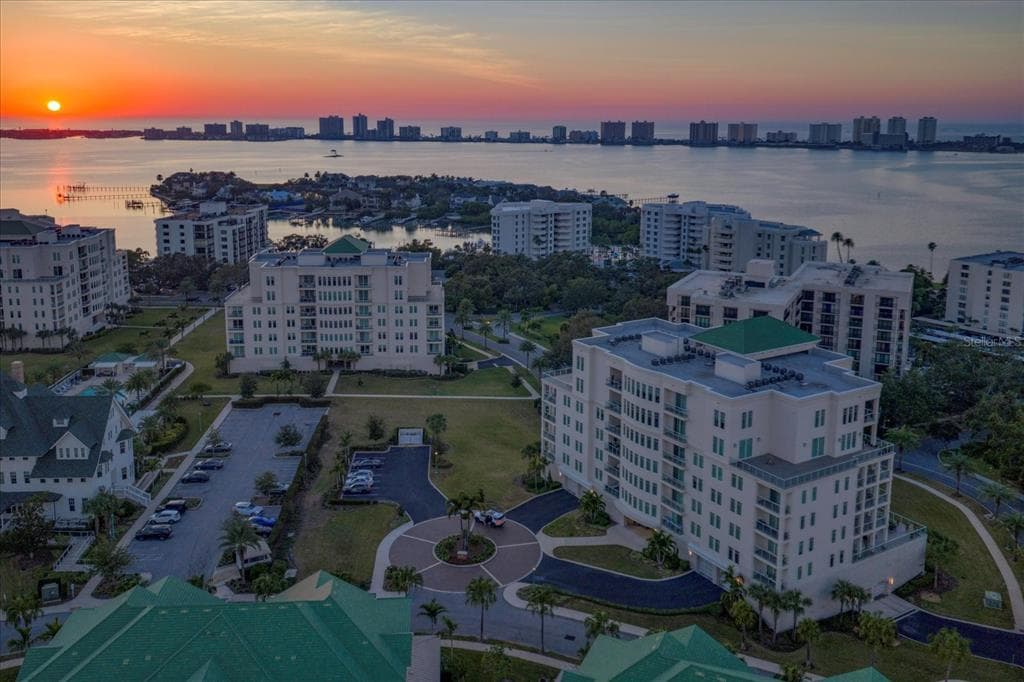 8 PALM TERRACE # 605, BELLEAIR, FL 33756 — zdjęcie 5