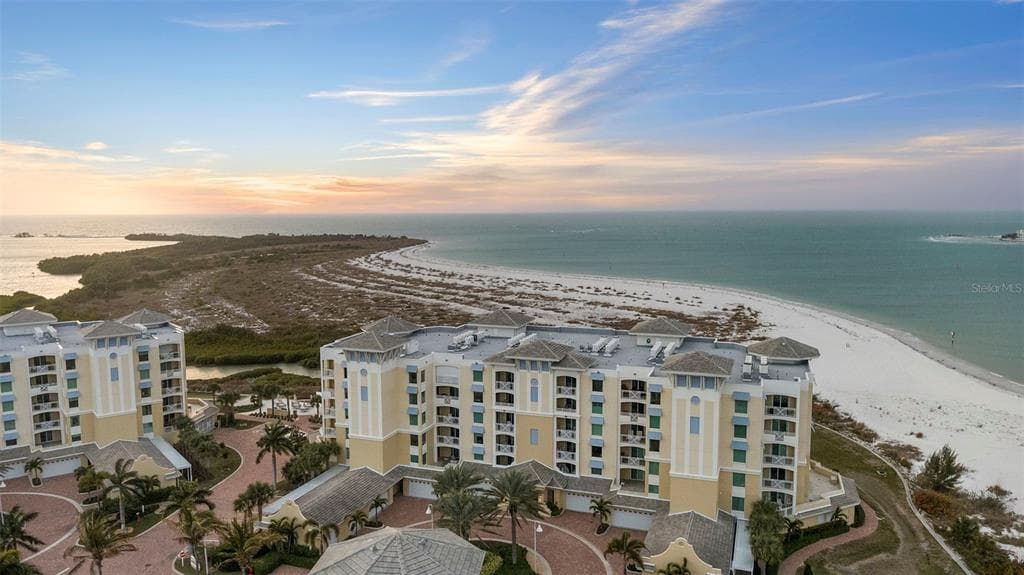 800 COLLANY ROAD # 302, ST PETERSBURG, FL 33715
