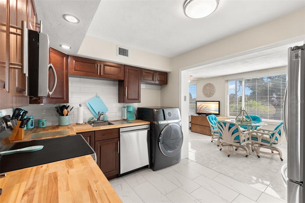 2461 CANADIAN WAY # 27, CLEARWATER, FL 33763 — zdjęcie 2