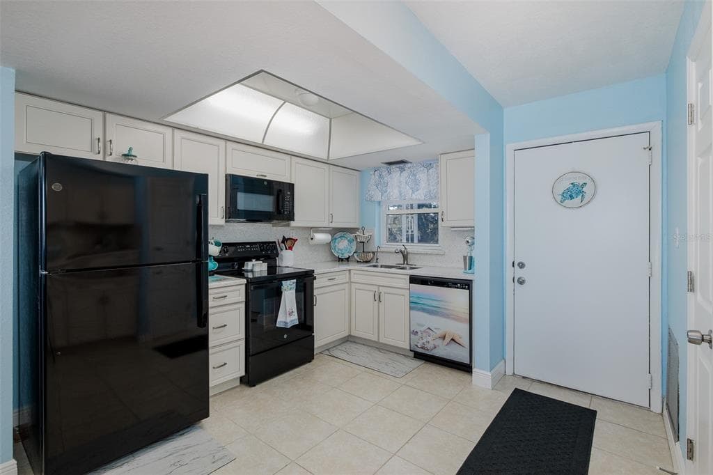 4939 FLORAMAR TERRACE # 312, NEW PORT RICHEY, FL 34652 — zdjęcie 5