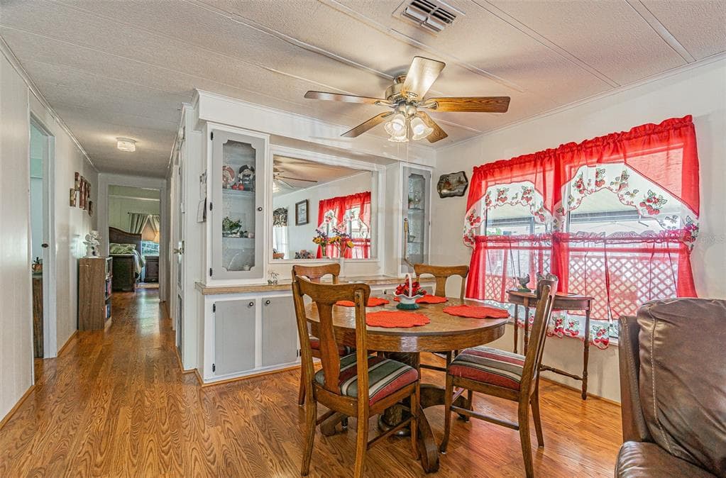 39353 SYCAMORE LANE, ZEPHYRHILLS, FL 33542 — zdjęcie 3