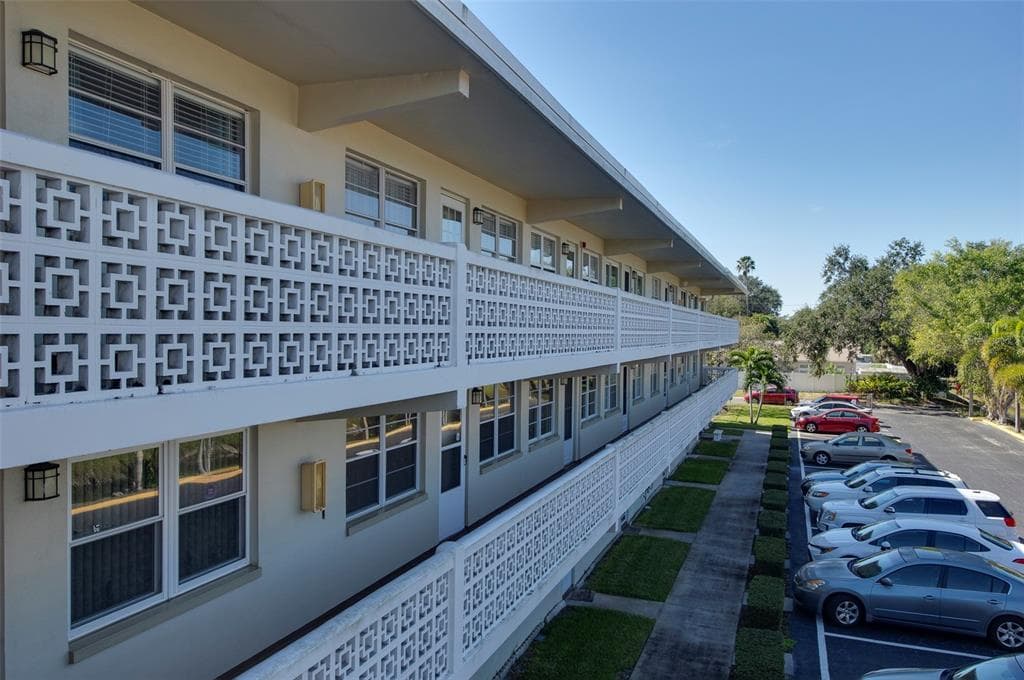 8101 11TH STREET N # 319, ST PETERSBURG, FL 33702 — zdjęcie 2