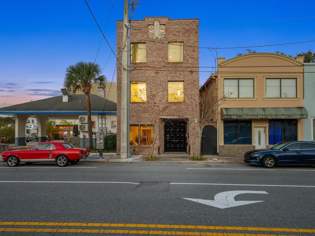 307 S PALMETTO AVENUE, DAYTONA BEACH, FL 32114