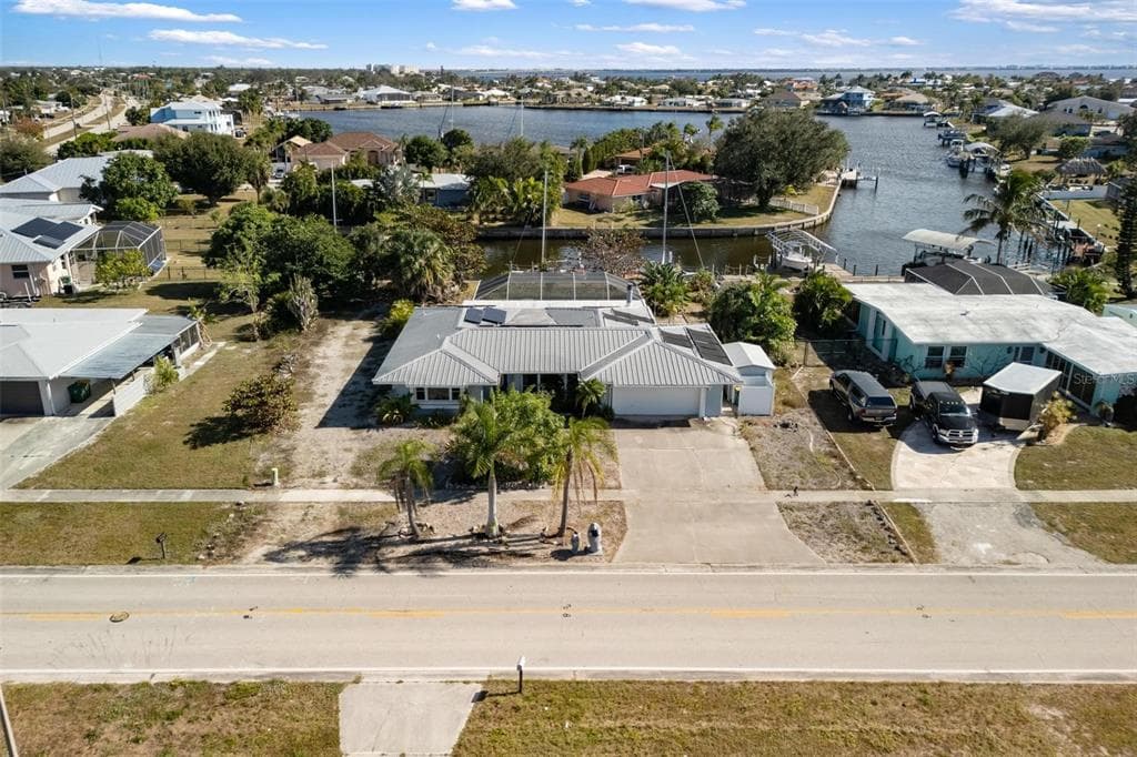 105 COUSLEY DRIVE SE, PORT CHARLOTTE, FL 33952 — zdjęcie 2