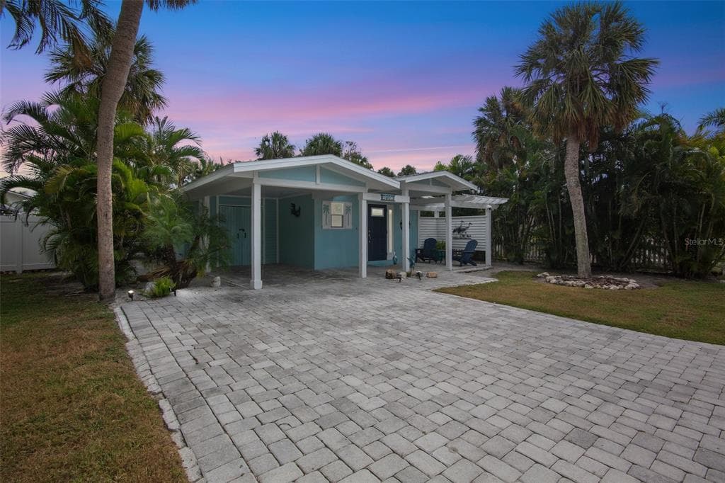 5803 IMPERIORE AVENUE, HOLMES BEACH, FL 34217 — zdjęcie 3
