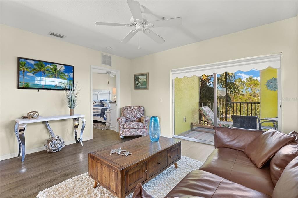 2060 WILLOW HAMMOCK CIRCLE # D304, PUNTA GORDA, FL 33983 — zdjęcie 2