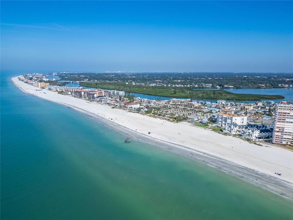 17960 GULF BOULEVARD # 104, REDINGTON SHORES, FL 33708 — zdjęcie 5