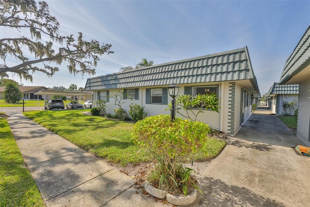1811 BEDFORD LANE # 153, SUN CITY CENTER, FL 33573 — zdjęcie 2