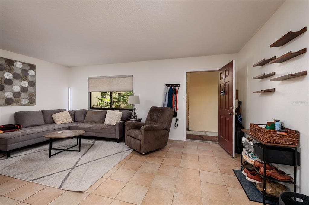 11708 RAINTREE VILLAGE BOULEVARD # A, TEMPLE TERRACE, FL 33617 — zdjęcie 4