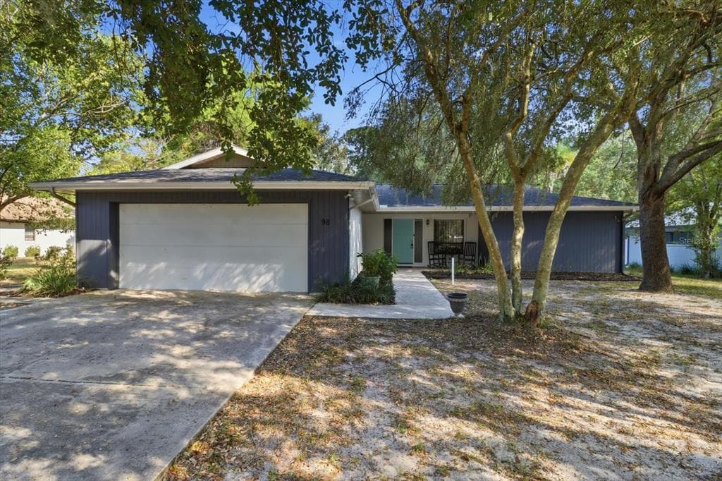 98 SYCAMORE CIRCLE, HOMOSASSA, FL 34446