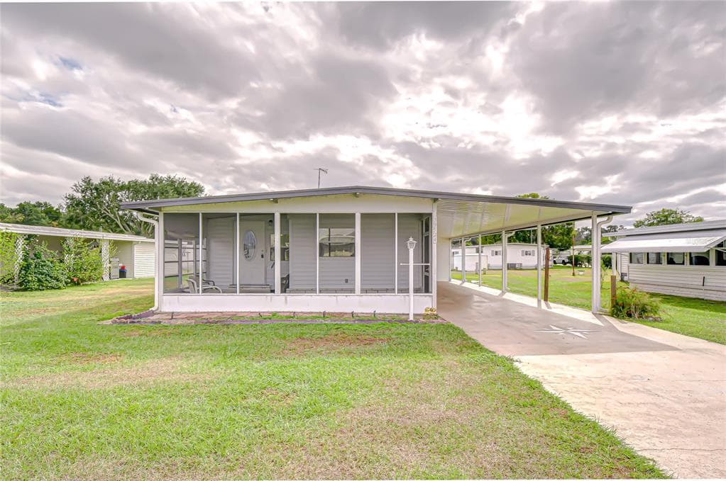 39524 DUNDEE ROAD, ZEPHYRHILLS, FL 33542