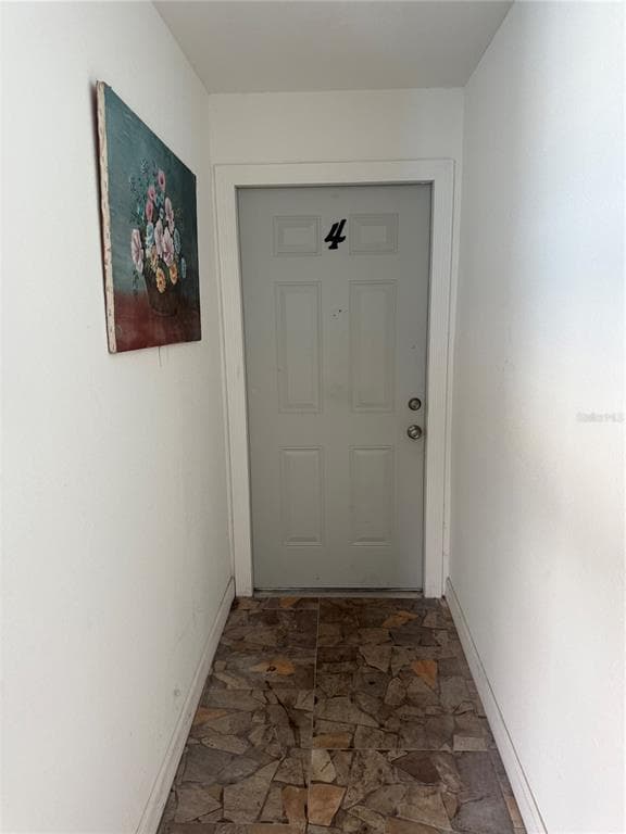 6715 N ARMENIA AVENUE, TAMPA, FL 33604
