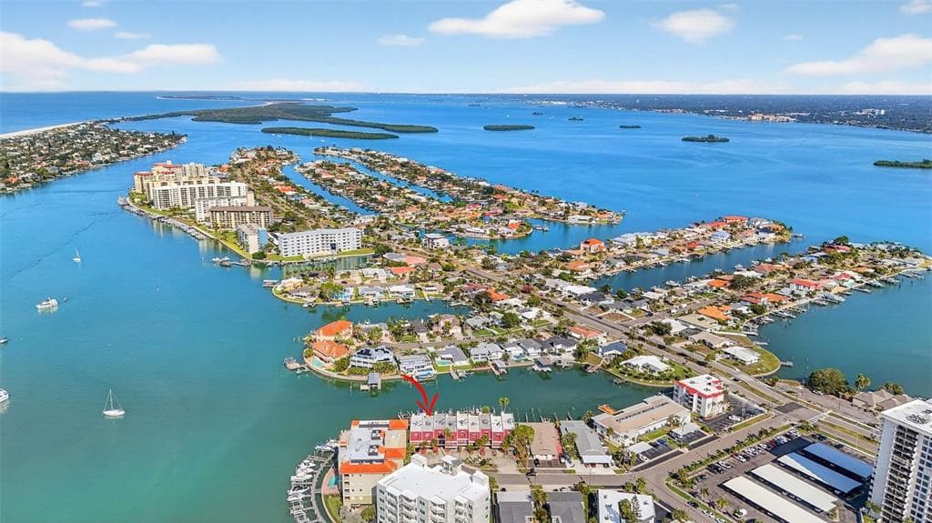 214 SKIFF POINT # 214, CLEARWATER, FL 33767