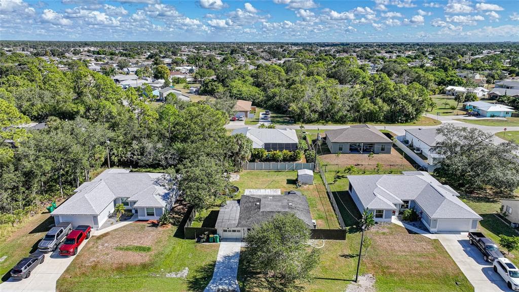 819 HALEYBURY STREET NW, PORT CHARLOTTE, FL 33948 — zdjęcie 3