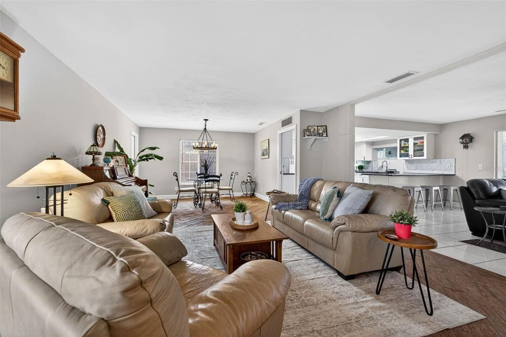 1963 TANGLEWOOD DRIVE NE, ST PETERSBURG, FL 33702 — zdjęcie 5