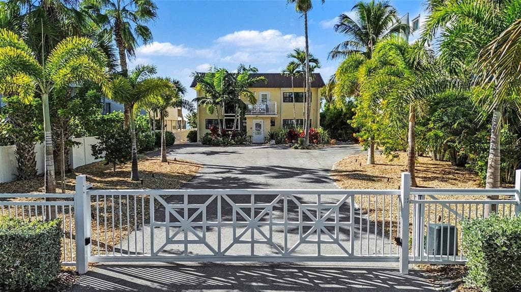 19936 GULF BOULEVARD, INDIAN SHORES, FL 33785 — zdjęcie 2