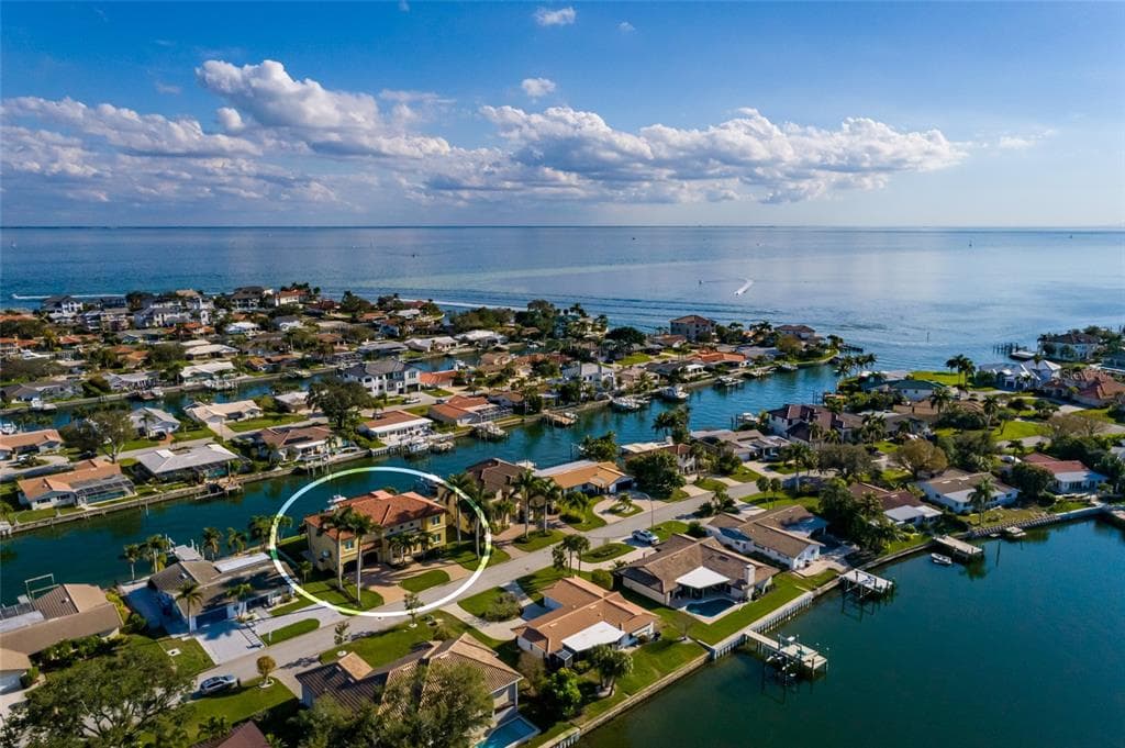 1976 KANSAS AVENUE NE, ST PETERSBURG, FL 33703 — zdjęcie 4