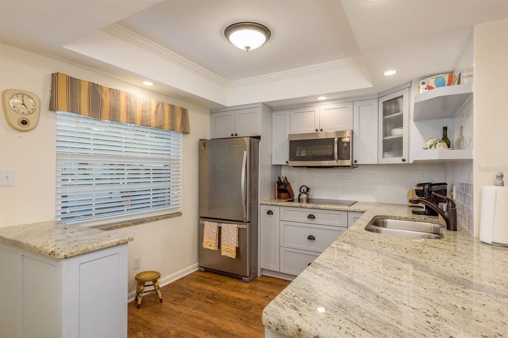 952 VIRGINIA STREET # 105, DUNEDIN, FL 34698 — zdjęcie 2