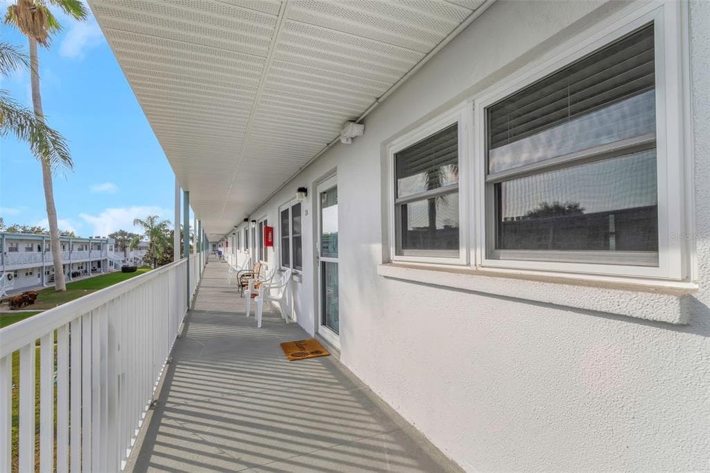 5246 81ST STREET N # 24, ST PETERSBURG, FL 33709 — zdjęcie 2