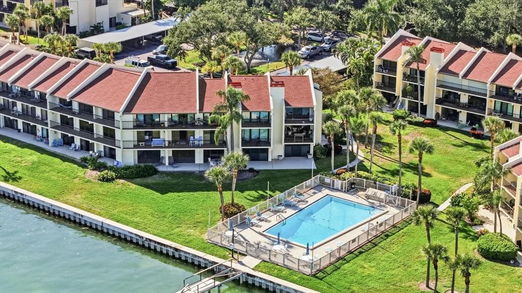 7520 SUNSHINE SKYWAY LANE S # T19, ST PETERSBURG, FL 33711 — zdjęcie 2